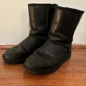 Black Leather Ugg boots women’s
